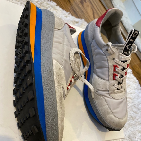 Givenchy sneakers - Picture 2 of 4